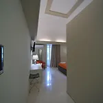 Gatto Bianco House Bed and Breakfast 3*