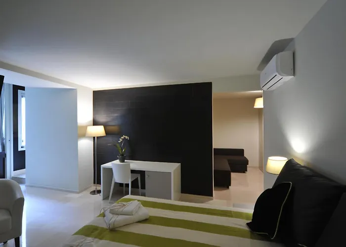 Couette-café Gatto Bianco House Bari