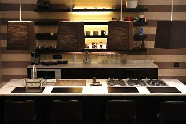 Couette-café Gatto Bianco House 4*