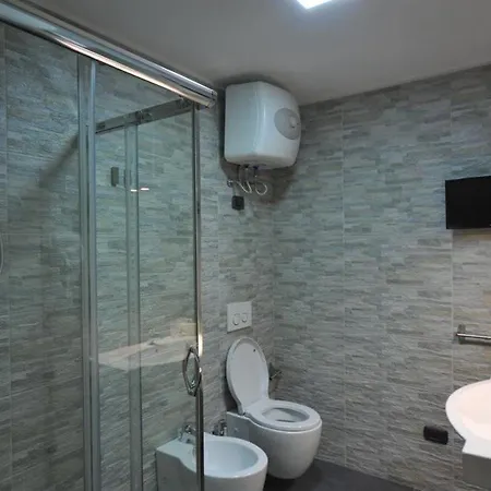 Gatto Bianco House 2* Бари