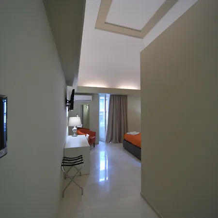 Gatto Bianco House B&B 4*