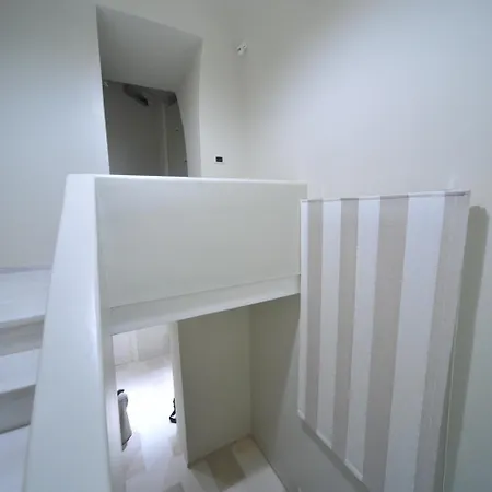 Bed & Breakfast Gatto Bianco House Bari