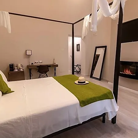 Gatto Bianco House