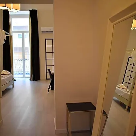 Gatto Bianco House 3* Bari