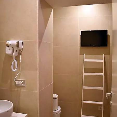 Gatto Bianco House