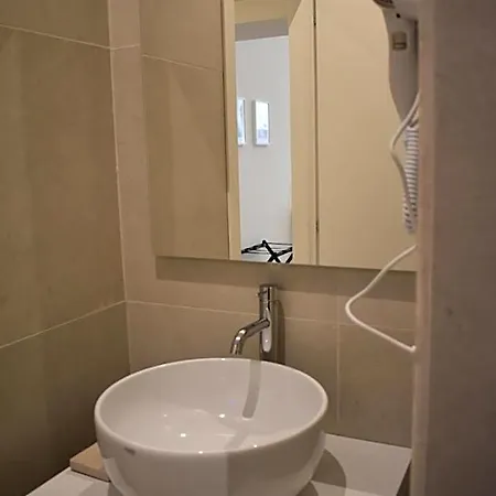 Gatto Bianco House 3*