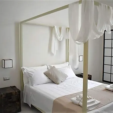 Gatto Bianco House Bed & Breakfast