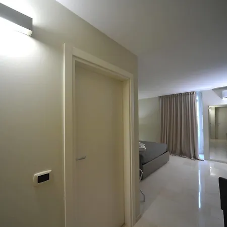 Gatto Bianco House Отель типа 