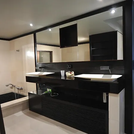 Gatto Bianco House 3* Bari