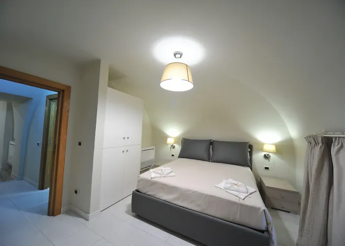 B&B Gatto Bianco House 4*