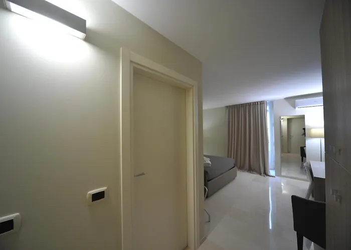 Gatto Bianco House B&B 4*